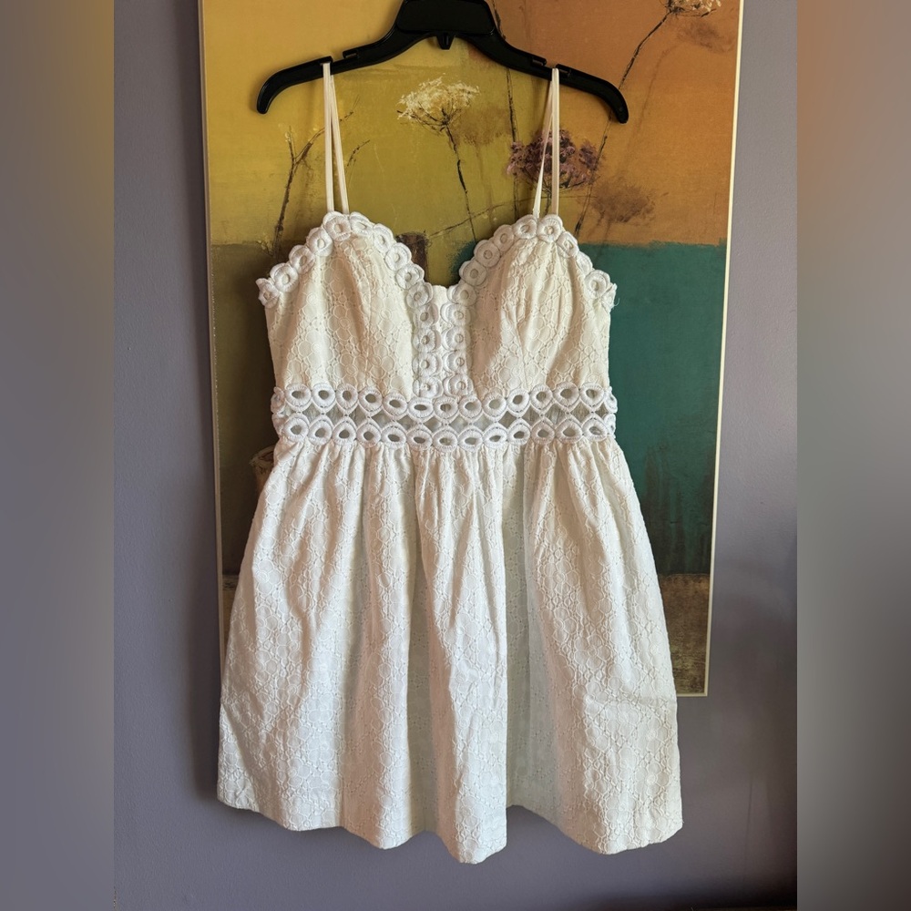 EUC Lilly Pulitzer Rika Fit And Flare Dress size 10 White Scalloped Lace Cutout
